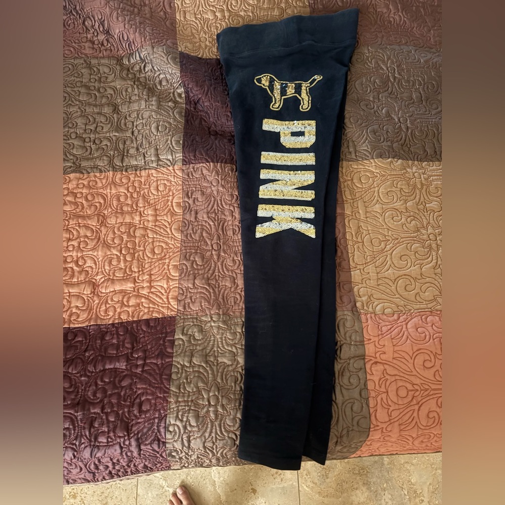 PINK Victoria's Secret Black leggings XS with Gold sequin Logo